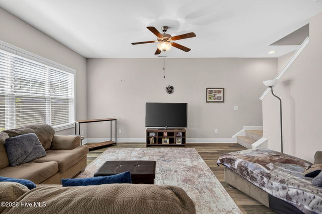 108 Periwinkle Street, Saint Helena, NC 28425