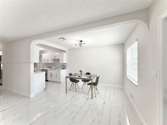 1555 NW 6th Avenue, Pompano Beach, FL 33060