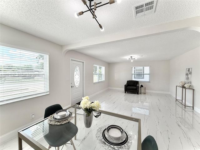 1555 NW 6th Avenue, Pompano Beach, FL 33060