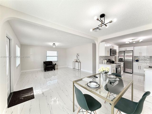 1555 NW 6th Avenue, Pompano Beach, FL 33060