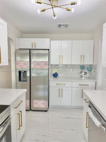 1555 NW 6th Avenue, Pompano Beach, FL 33060