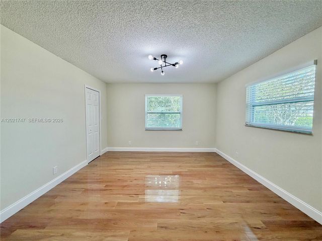 1555 NW 6th Avenue, Pompano Beach, FL 33060