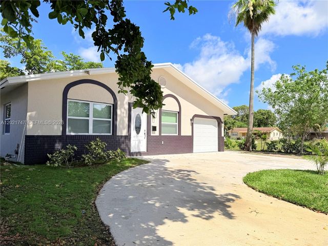 1555 NW 6th Avenue, Pompano Beach, FL 33060