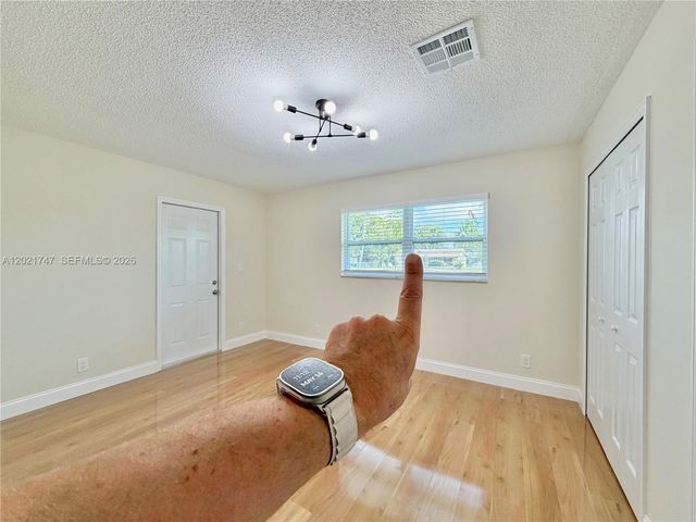 1555 NW 6th Avenue, Pompano Beach, FL 33060