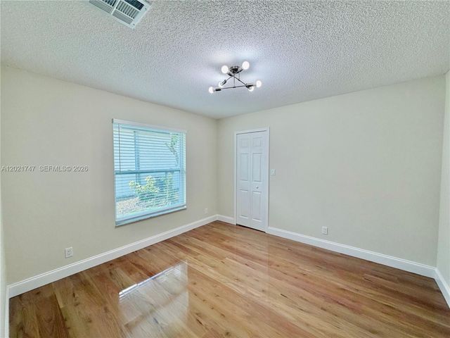 1555 NW 6th Avenue, Pompano Beach, FL 33060