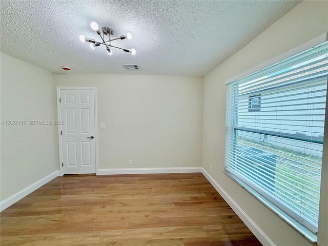 1555 NW 6th Avenue, Pompano Beach, FL 33060