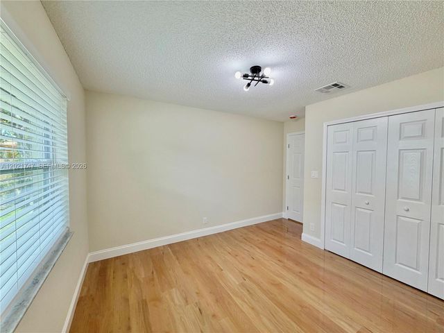 1555 NW 6th Avenue, Pompano Beach, FL 33060