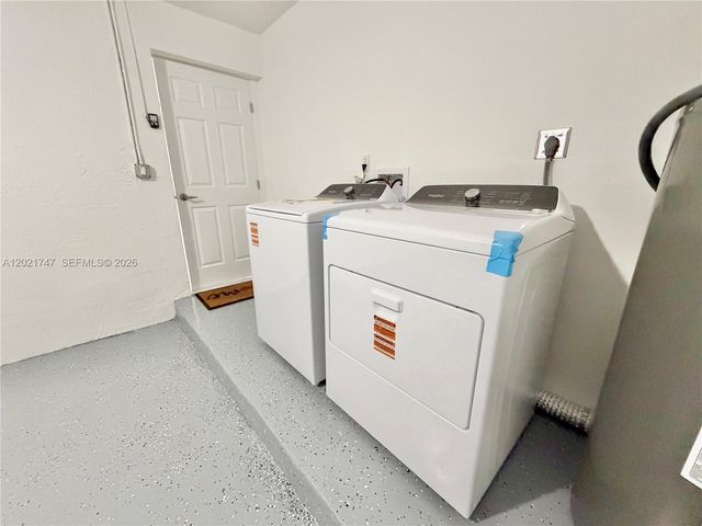 1555 NW 6th Avenue, Pompano Beach, FL 33060