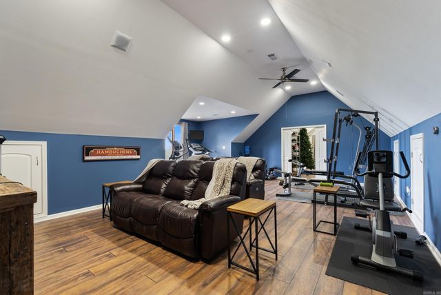 1360 Stanley Russ Rd, Conway, AR 72034