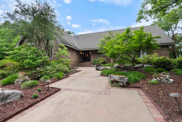 1360 Stanley Russ Rd, Conway, AR 72034