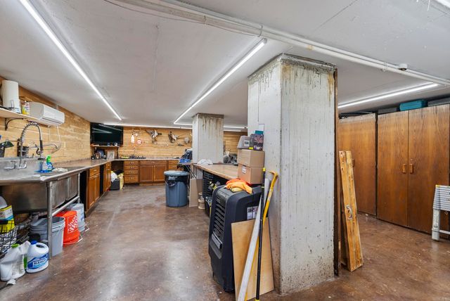 1360 Stanley Russ Rd, Conway, AR 72034