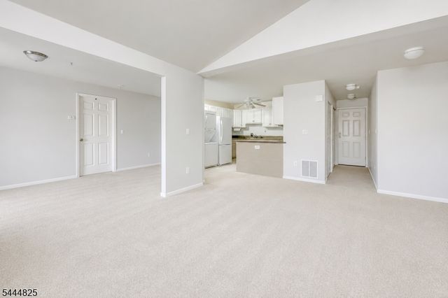 158 Falcon Ridge Way 158, Hamburg Boro, NJ 07419