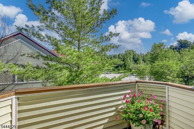 158 Falcon Ridge Way 158, Hamburg Boro, NJ 07419
