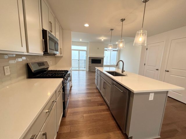 2776 Bristol Ridge Drive 37, Ann Arbor, MI 48105