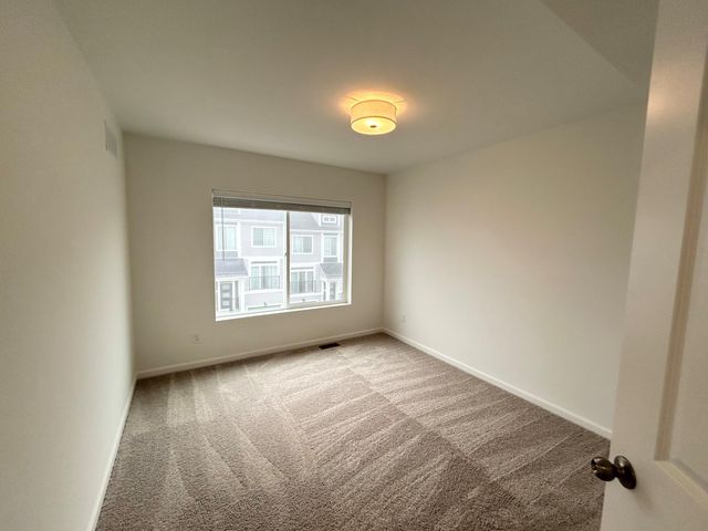 2776 Bristol Ridge Drive 37, Ann Arbor, MI 48105