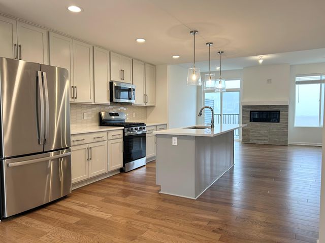 2776 Bristol Ridge Drive 37, Ann Arbor, MI 48105