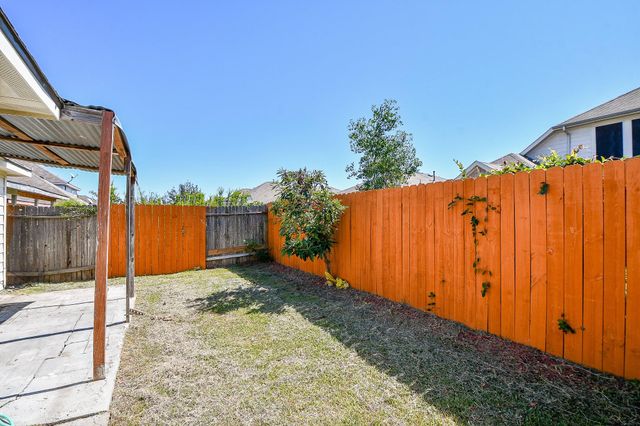 13979 Maximos Dr, Houston, TX 77083