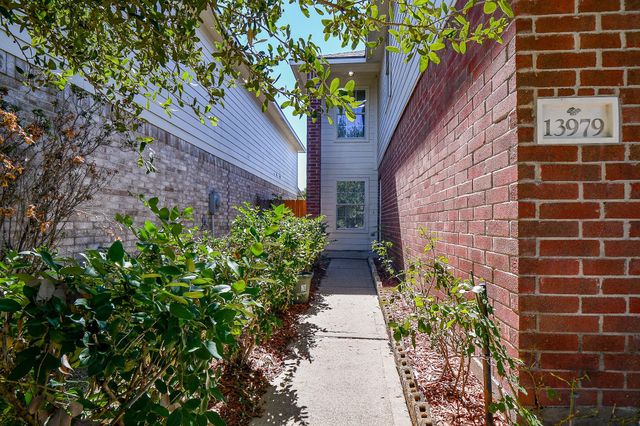 13979 Maximos Dr, Houston, TX 77083