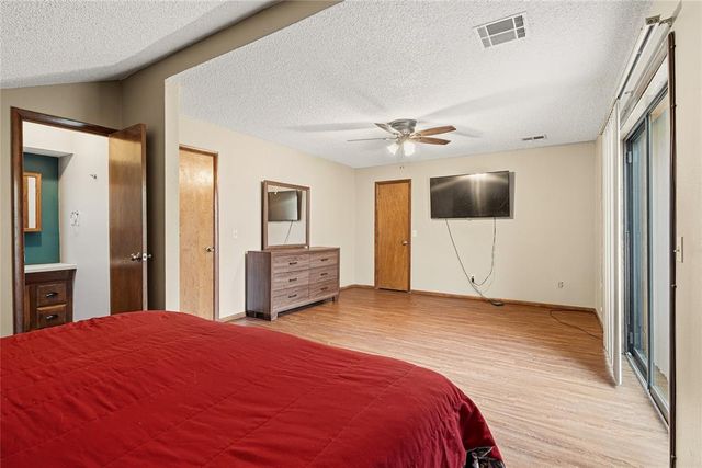 11600 Footmans Court, Yukon, OK 73099