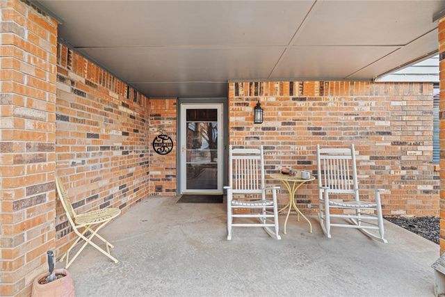 11600 Footmans Court, Yukon, OK 73099