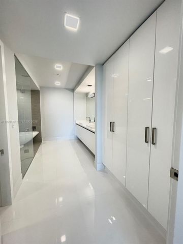 330 Sunny Isles Blvd 5-905, Sunny Isles Beach, FL 33160