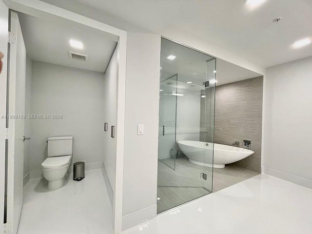 330 Sunny Isles Blvd 5-905, Sunny Isles Beach, FL 33160