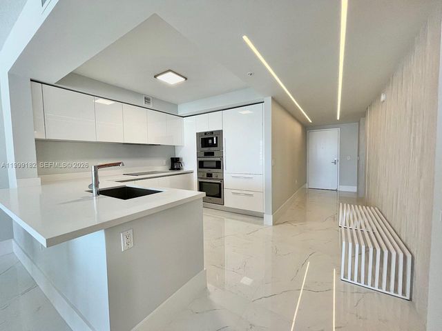 330 Sunny Isles Blvd 5-905, Sunny Isles Beach, FL 33160