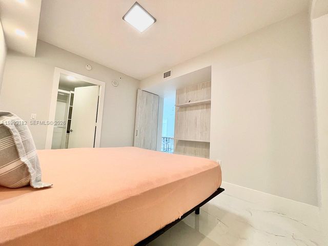 330 Sunny Isles Blvd 5-905, Sunny Isles Beach, FL 33160