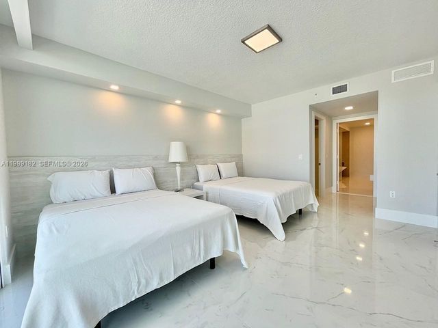 330 Sunny Isles Blvd 5-905, Sunny Isles Beach, FL 33160