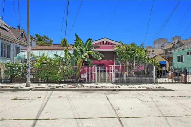 1465 W Temple Street, Los Angeles, CA 90026