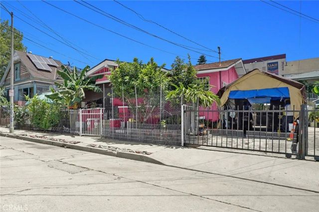 1465 W Temple Street, Los Angeles, CA 90026