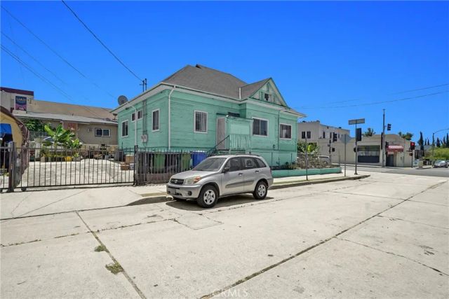 1465 W Temple Street, Los Angeles, CA 90026
