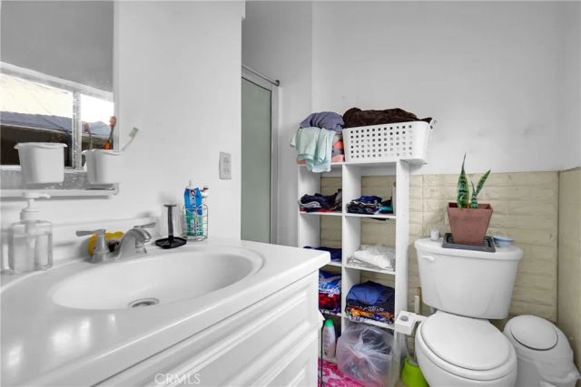 1465 W Temple Street, Los Angeles, CA 90026