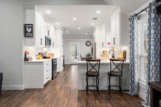 91 Hillsborough Drive, Huntsville, TX 77340