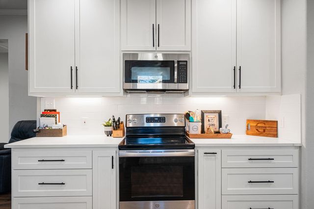 91 Hillsborough Drive, Huntsville, TX 77340