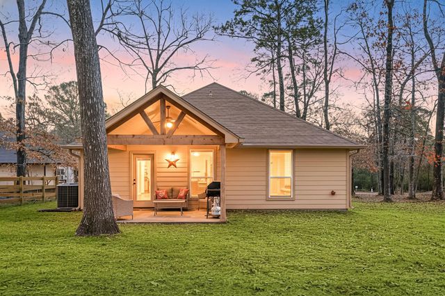 91 Hillsborough Drive, Huntsville, TX 77340