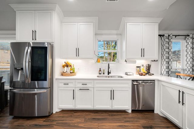 91 Hillsborough Drive, Huntsville, TX 77340