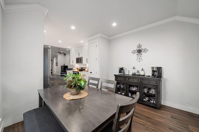 91 Hillsborough Drive, Huntsville, TX 77340