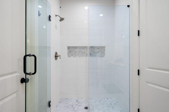 91 Hillsborough Drive, Huntsville, TX 77340