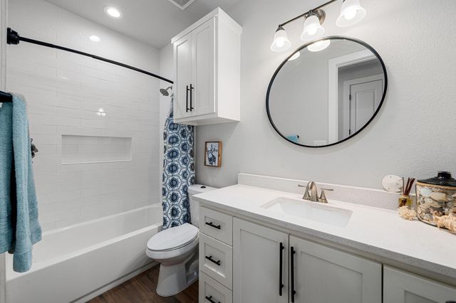 91 Hillsborough Drive, Huntsville, TX 77340