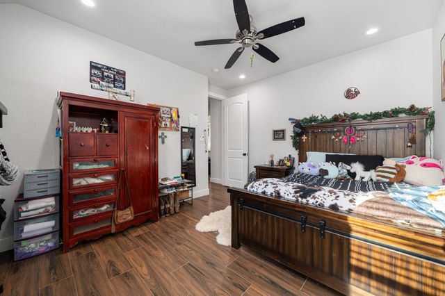 91 Hillsborough Drive, Huntsville, TX 77340