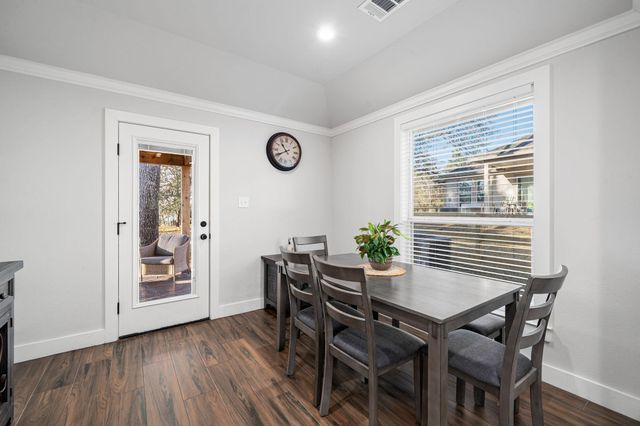 91 Hillsborough Drive, Huntsville, TX 77340