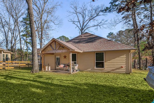 91 Hillsborough Drive, Huntsville, TX 77340
