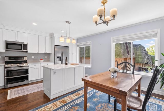 22 The Hamlet, Pelham, NY 10803