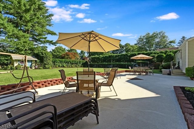 8 Alyson Dr, Fairfield Twp., NJ 07004