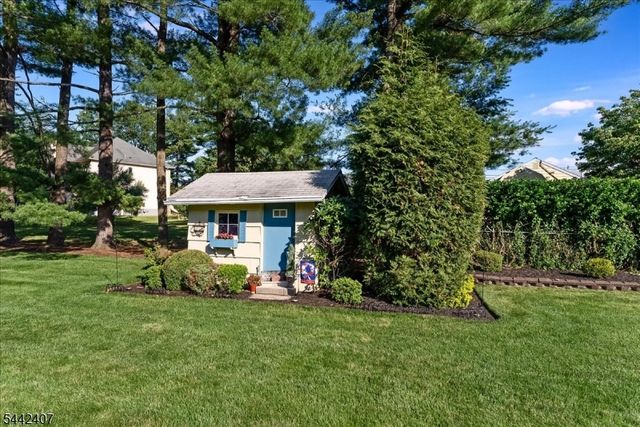 8 Alyson Dr, Fairfield Twp., NJ 07004
