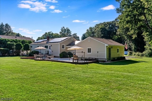 8 Alyson Dr, Fairfield Twp., NJ 07004