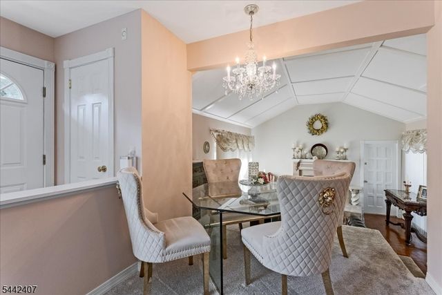 8 Alyson Dr, Fairfield Twp., NJ 07004