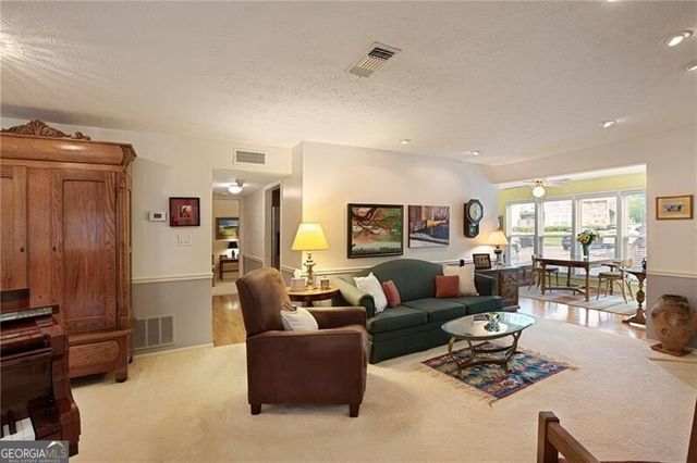 1109 Canyon Point Circle, Roswell, GA 30076