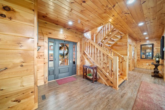 685 Stockton Drive, Sevierville, TN 37876